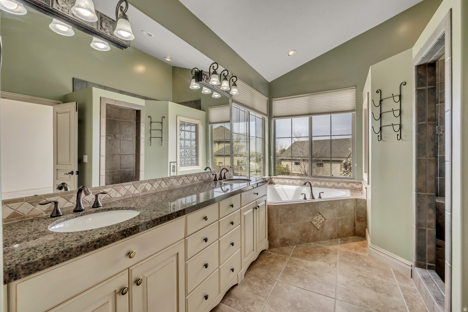 1653 E PEAR ORCHARD CT, Draper, UT, 84020