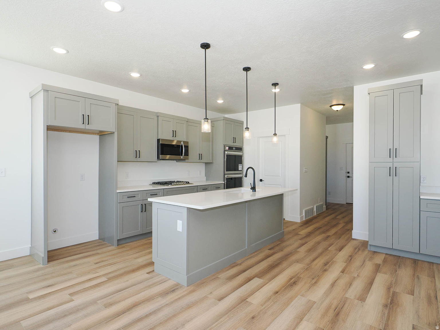 3938 N WOOD RD, Eagle  Mountain, UT, 84005