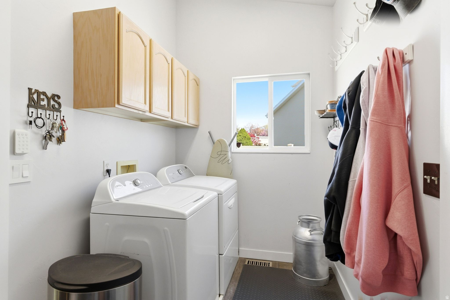 10218 S SANDY WILLOWS CV, Sandy, UT, 84070