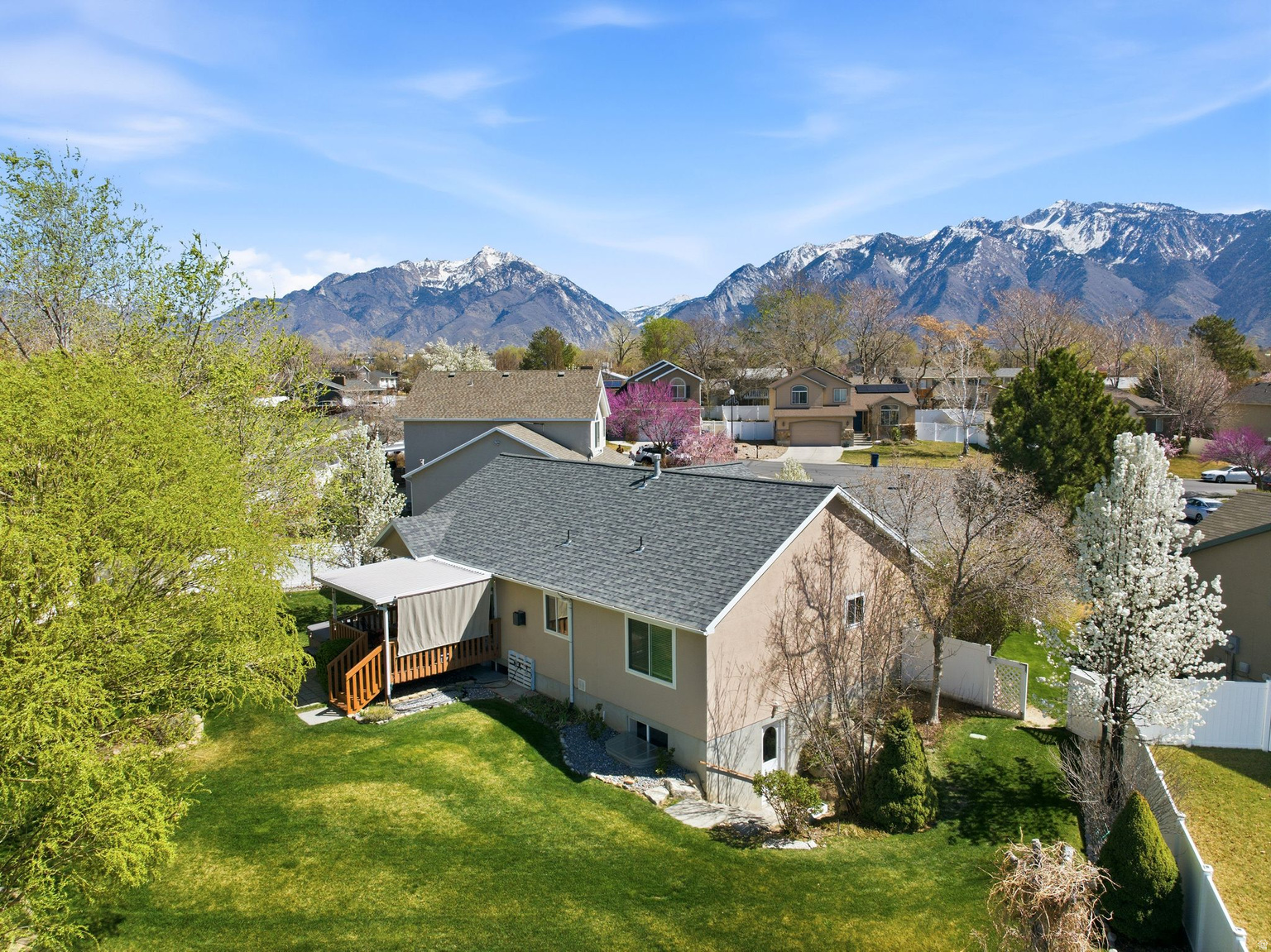 10218 S SANDY WILLOWS CV, Sandy, UT, 84070