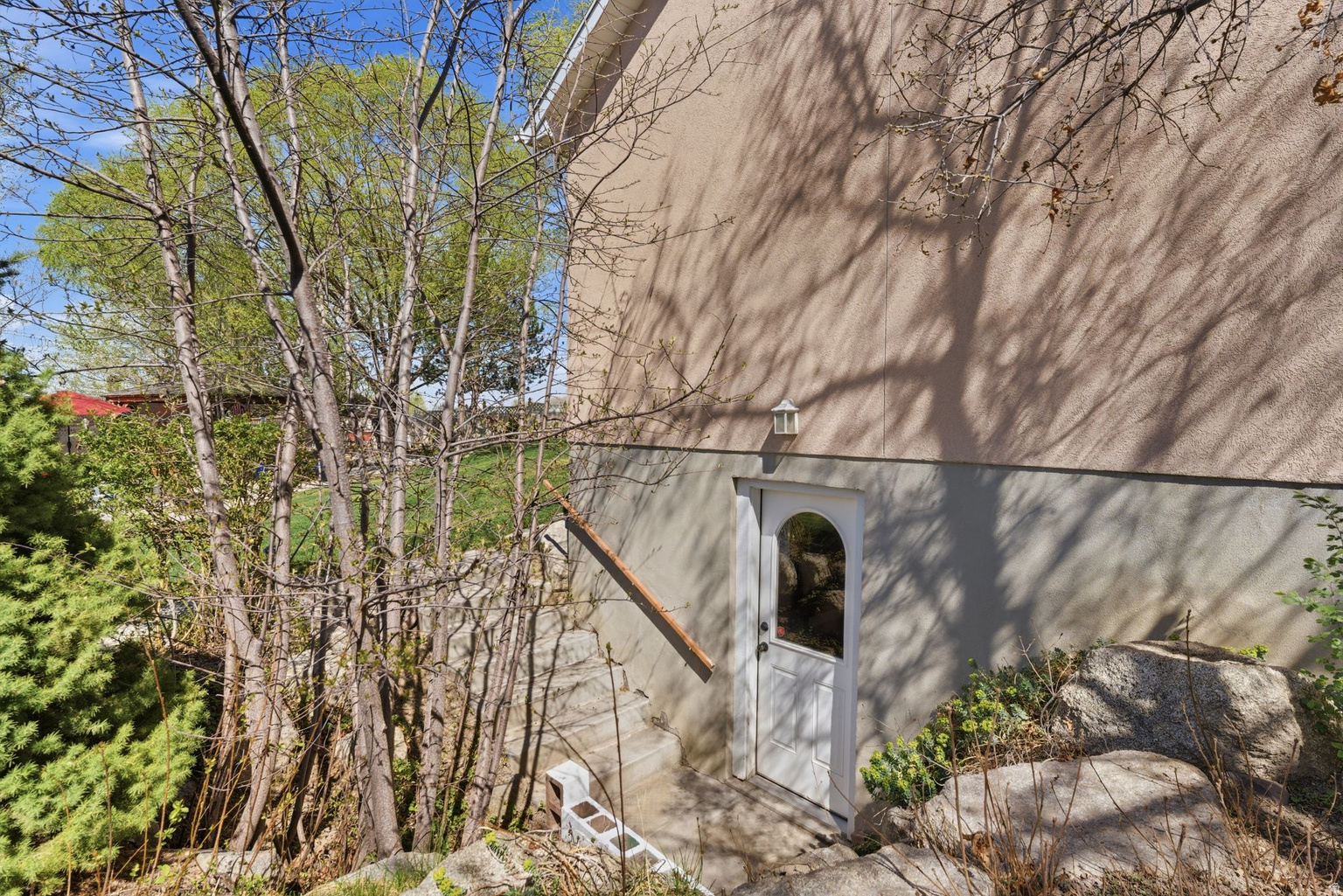 10218 S SANDY WILLOWS CV, Sandy, UT, 84070
