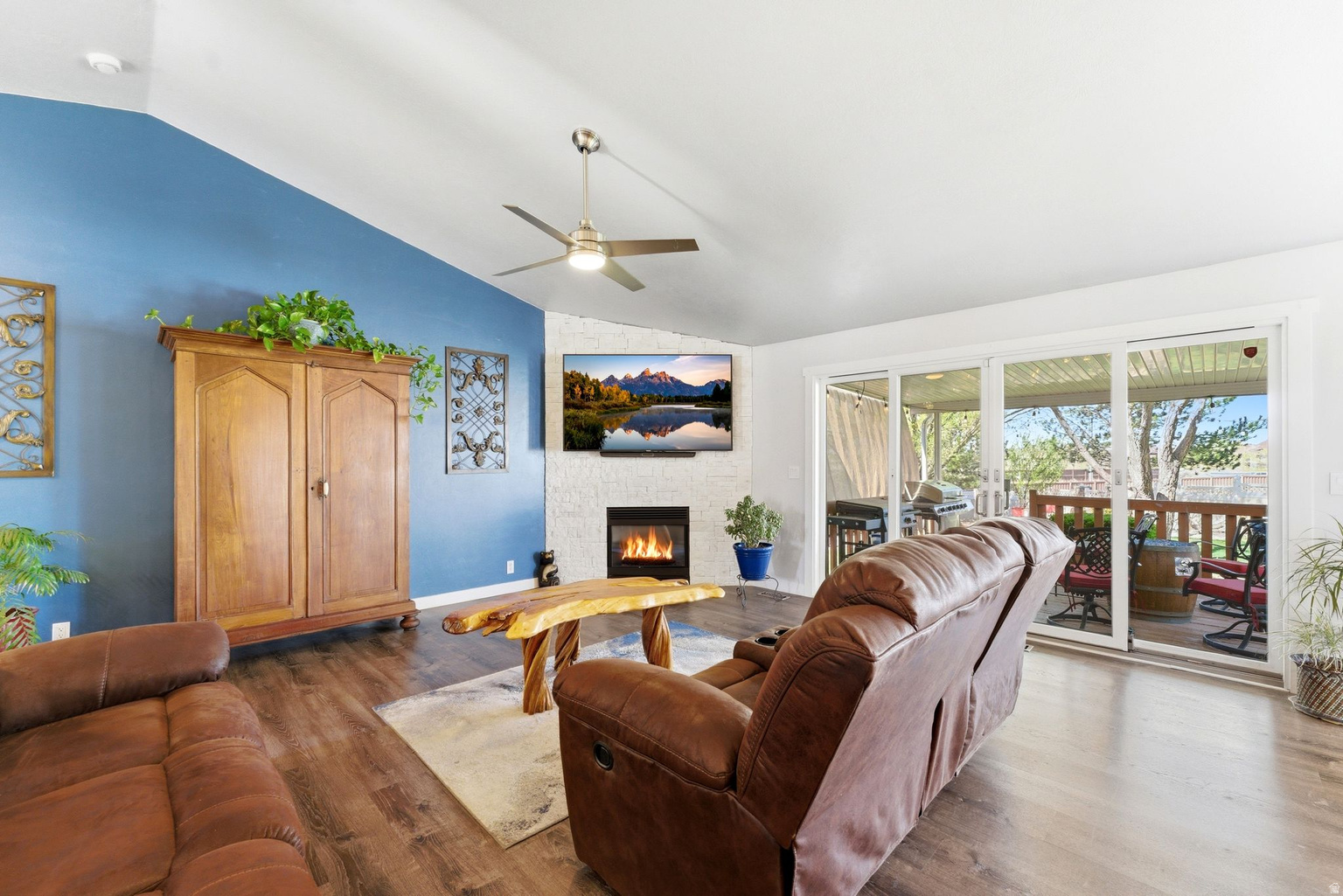 10218 S SANDY WILLOWS CV, Sandy, UT, 84070