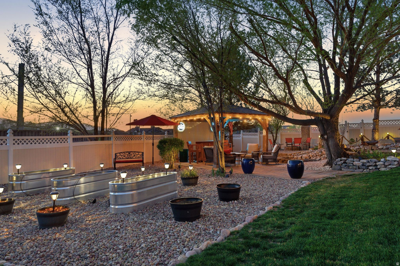 10218 S SANDY WILLOWS CV, Sandy, UT, 84070