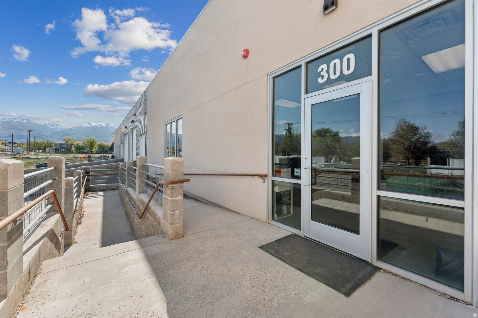 999 W 1500 S, Woods  Cross, UT, 84087