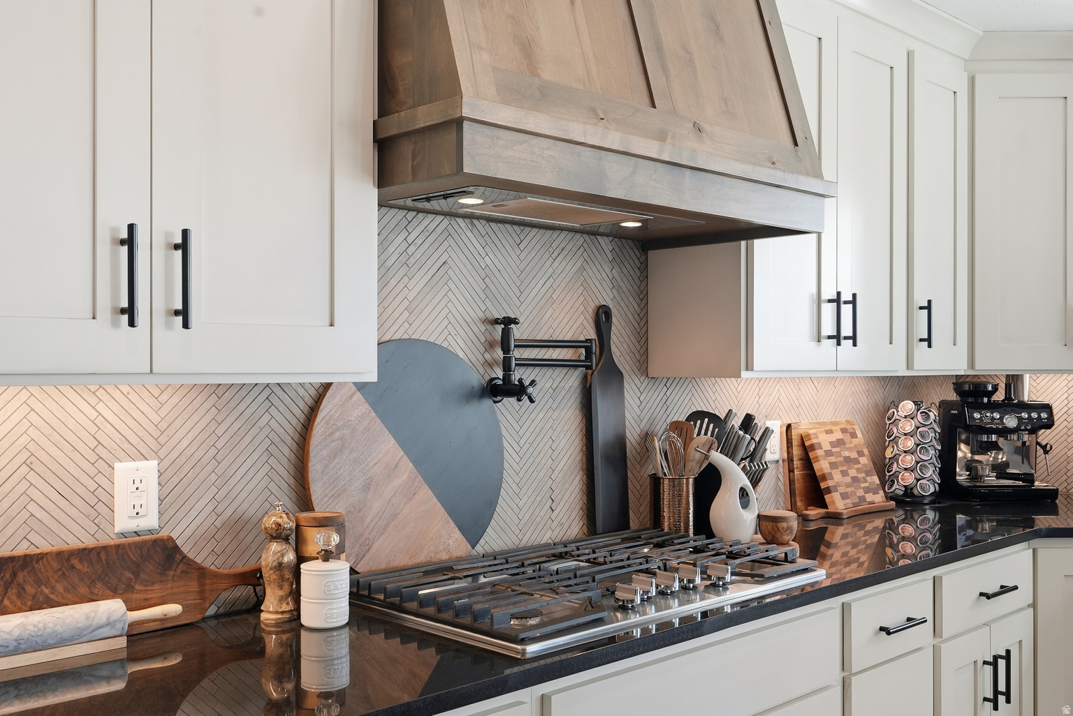 1027 W SEASONS VIEW CT, Lehi, UT, 84048