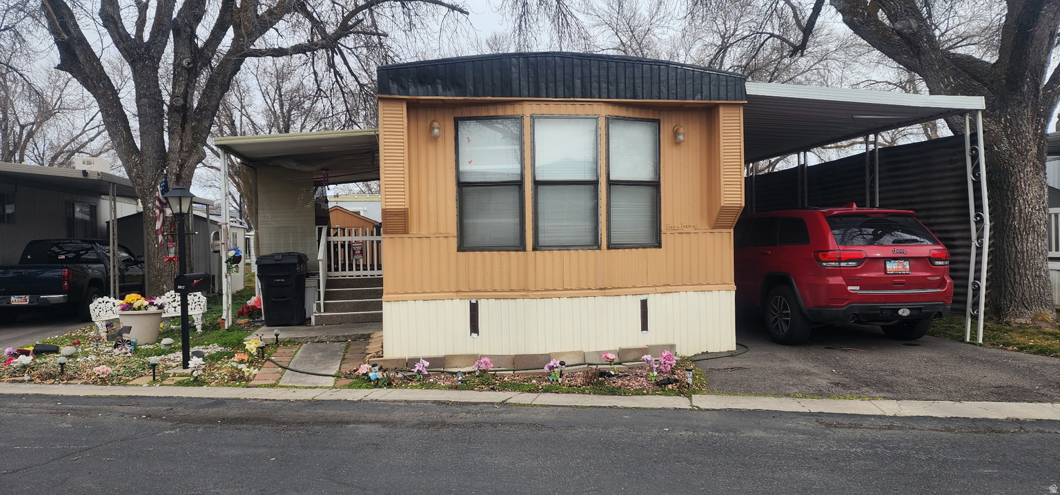 3017 S HERITAGE DR, West  Valley  City, UT, 84119