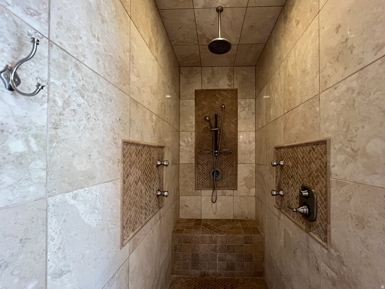 434 S CARDON RIDGE DR, Smithfield, UT, 84335