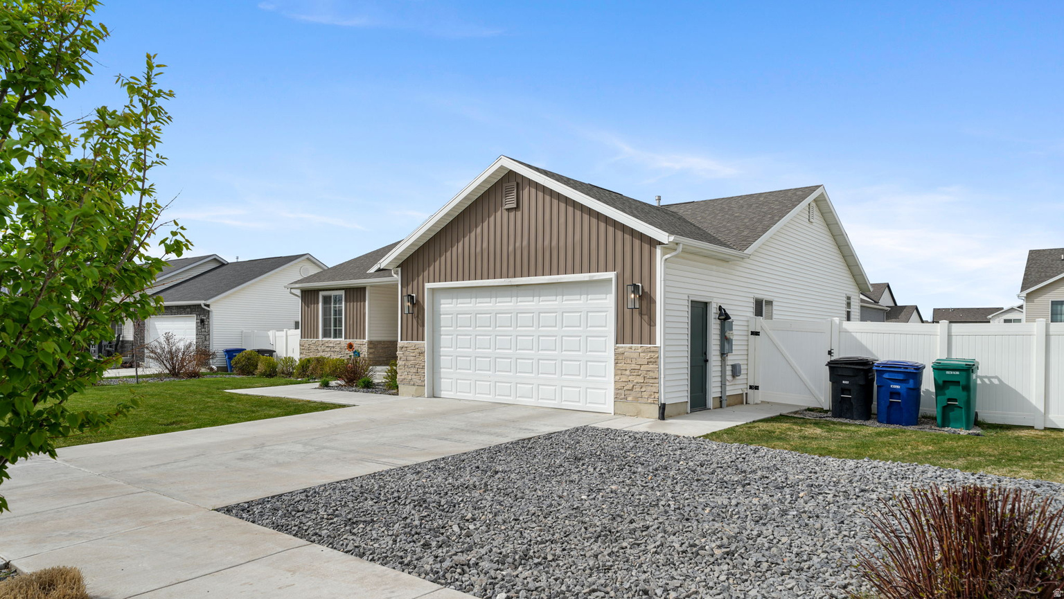 1269 E 500 S, Hyrum, UT, 84319
