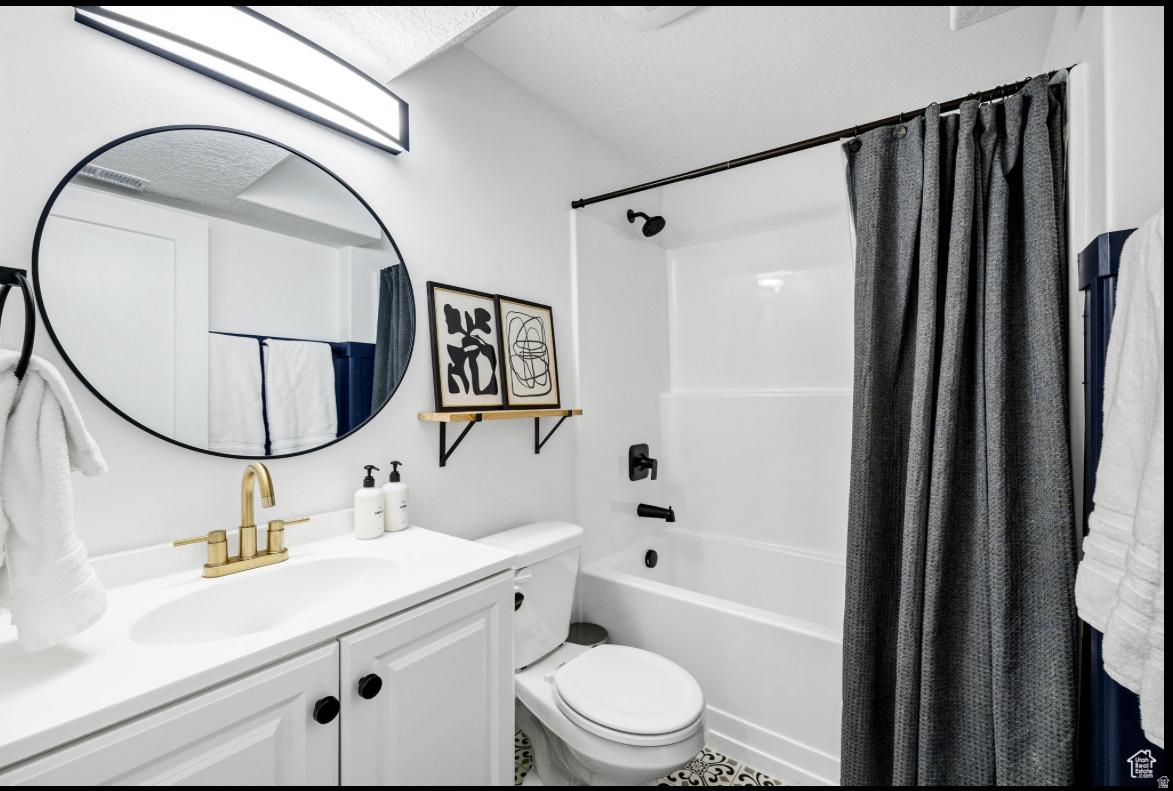 1269 E 500 S, Hyrum, UT, 84319