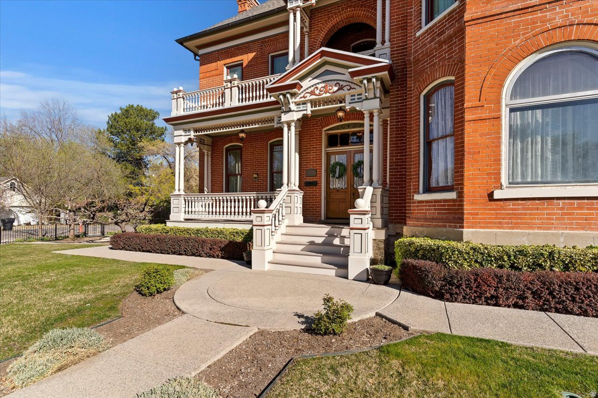 42 W CENTER ST, Kaysville, UT, 84037