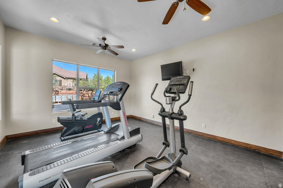 4222 E TORREY PINES DR, Washington, UT, 84780