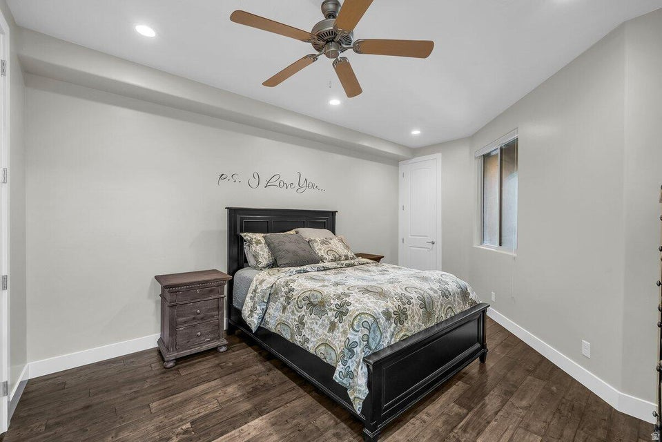 4222 E TORREY PINES DR, Washington, UT, 84780