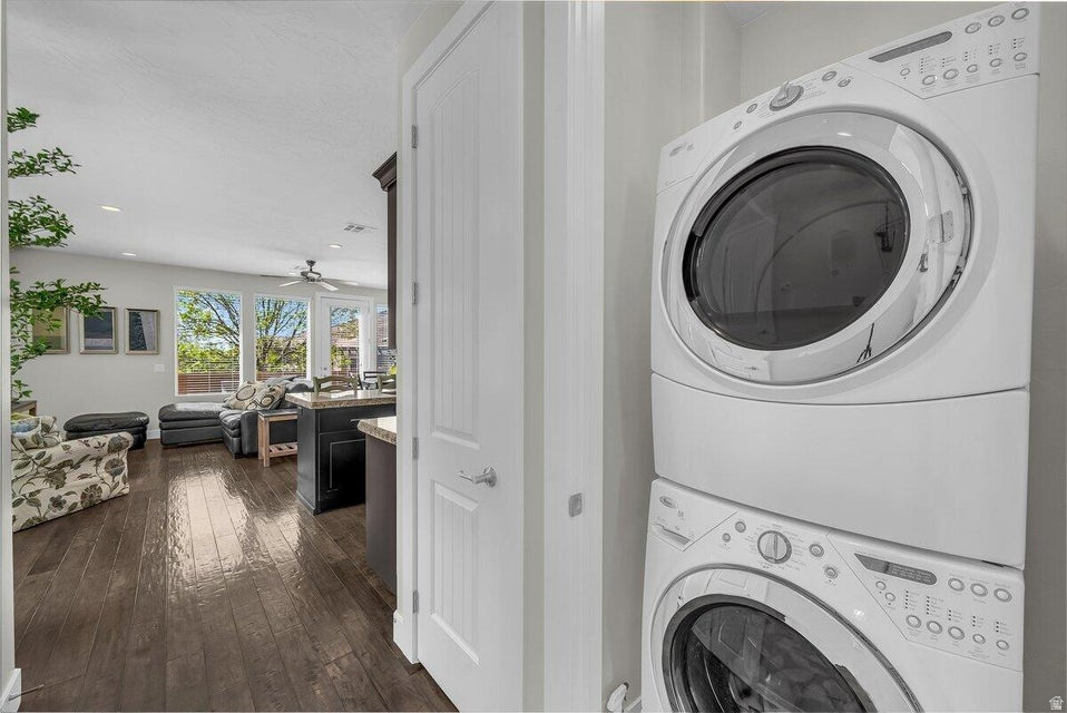 4222 E TORREY PINES DR, Washington, UT, 84780