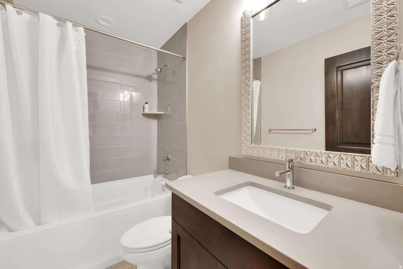 6357 E 820 S, Huntsville, UT, 84317