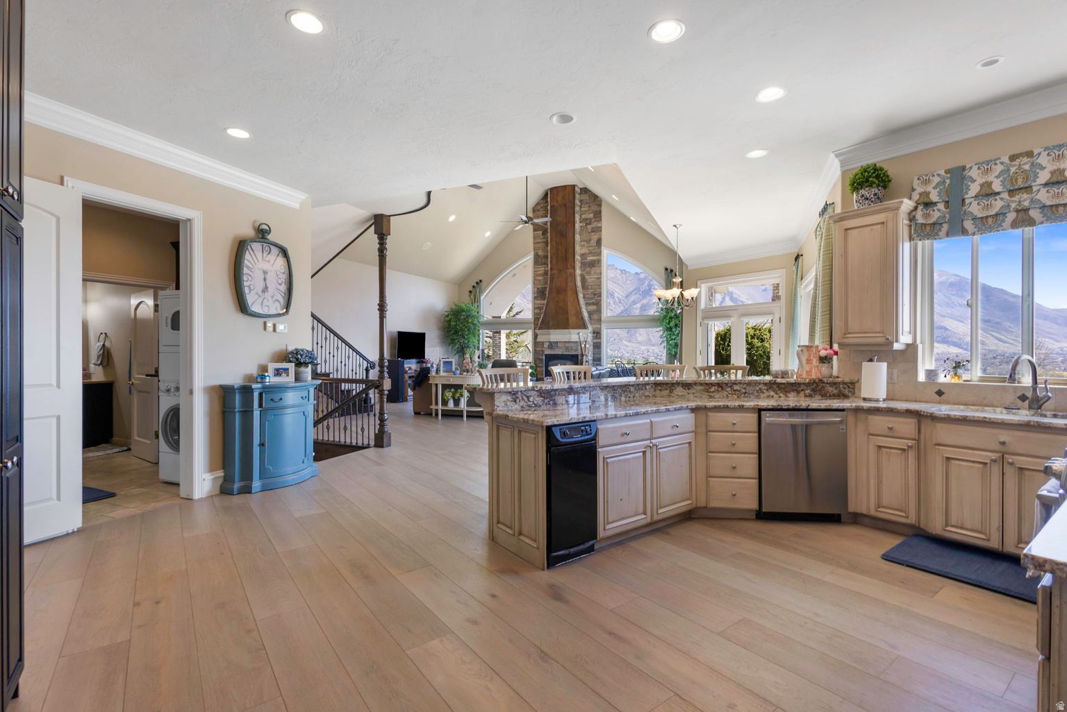 684 N SUMMIT WAY, Alpine, UT, 84004