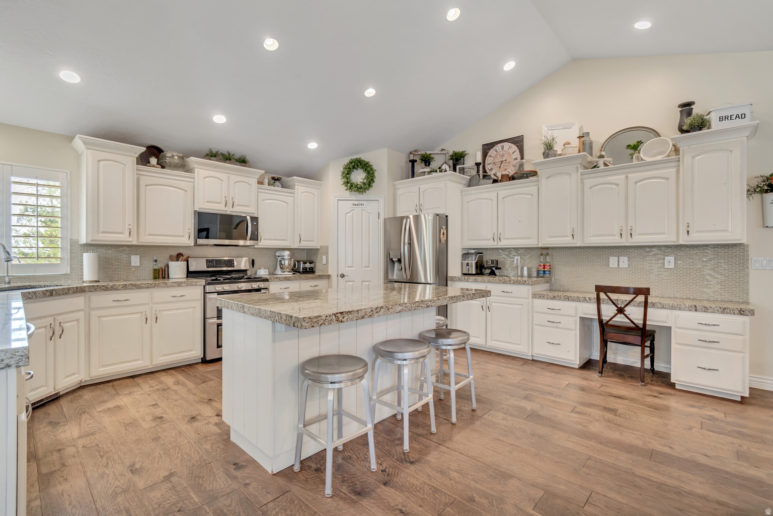 1810 N 1725 W, Farr  West, UT, 84404