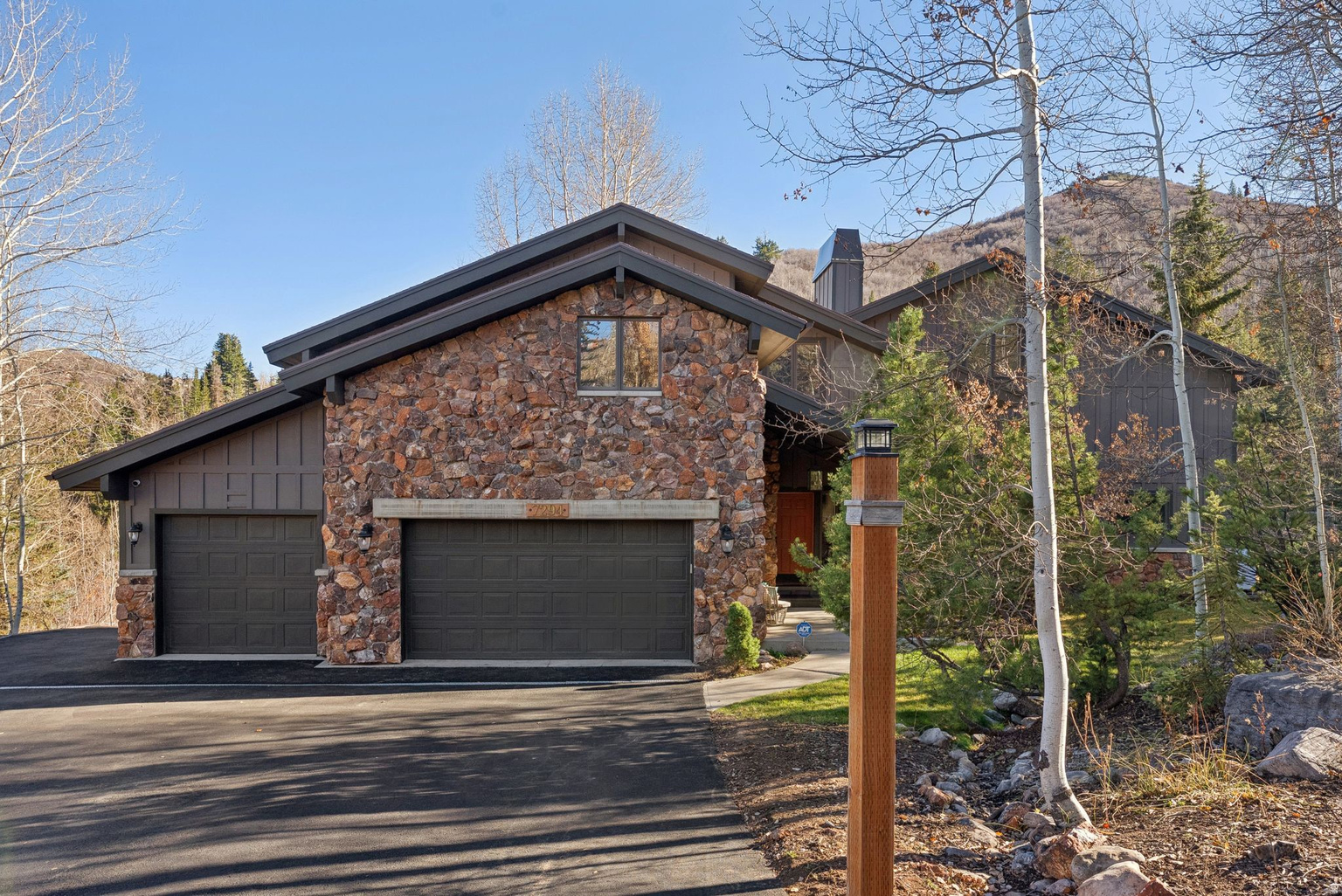 7294 N PINEBROOK RD, Park  City, UT, 84098