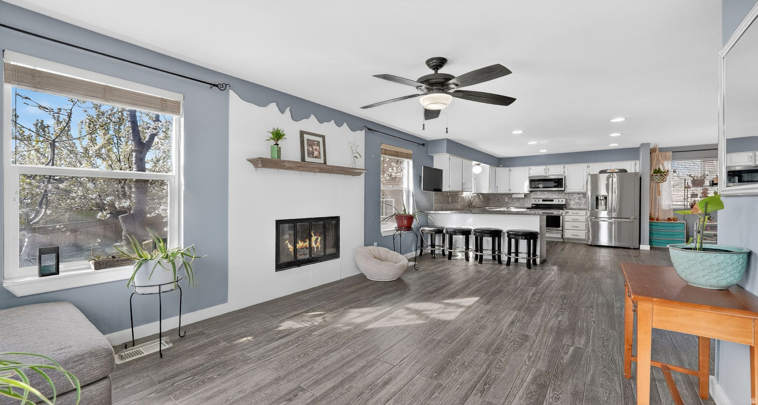 8127 S CREEKWOOD DR, West  Jordan, UT, 84088