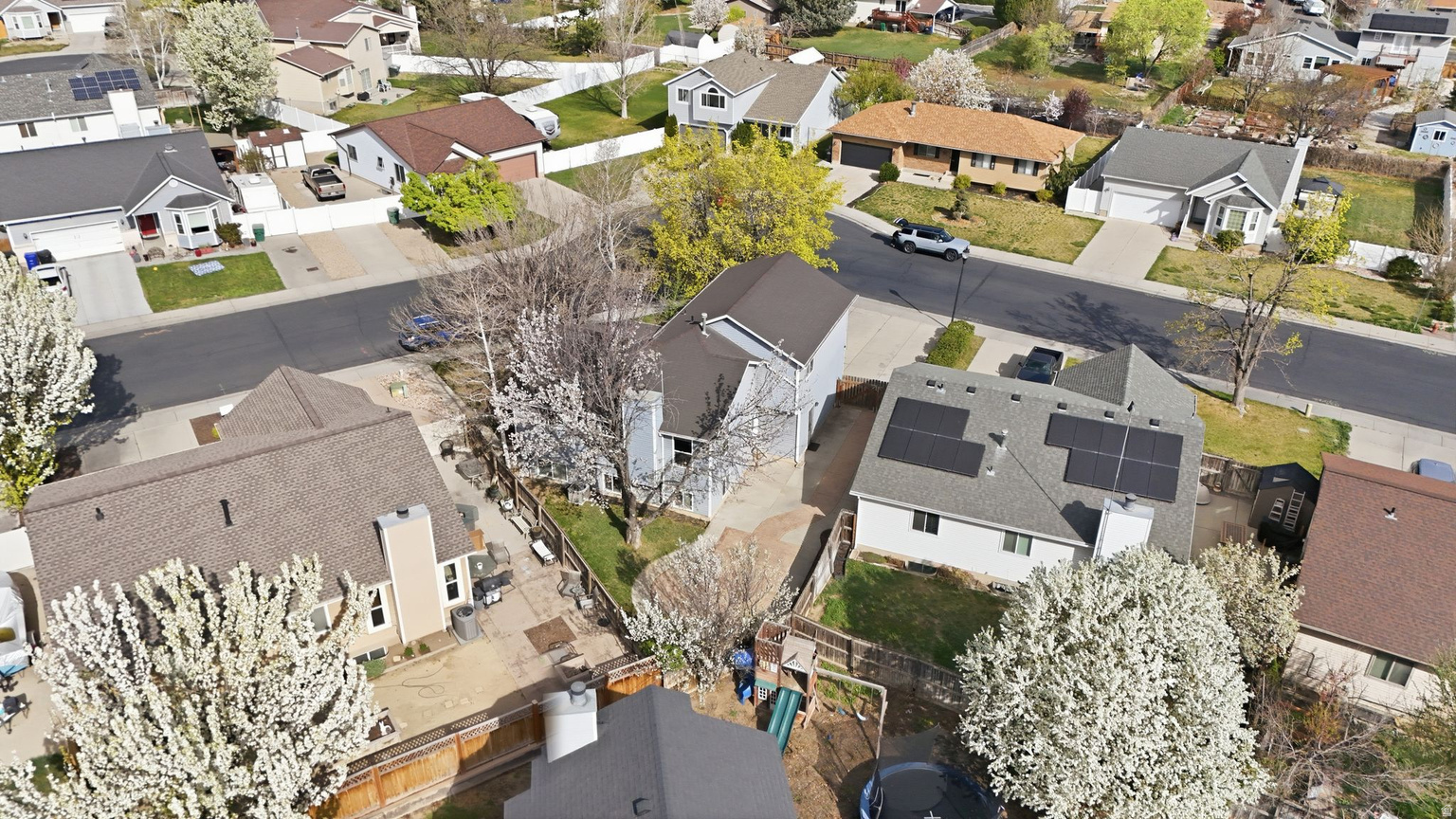 8127 S CREEKWOOD DR, West  Jordan, UT, 84088