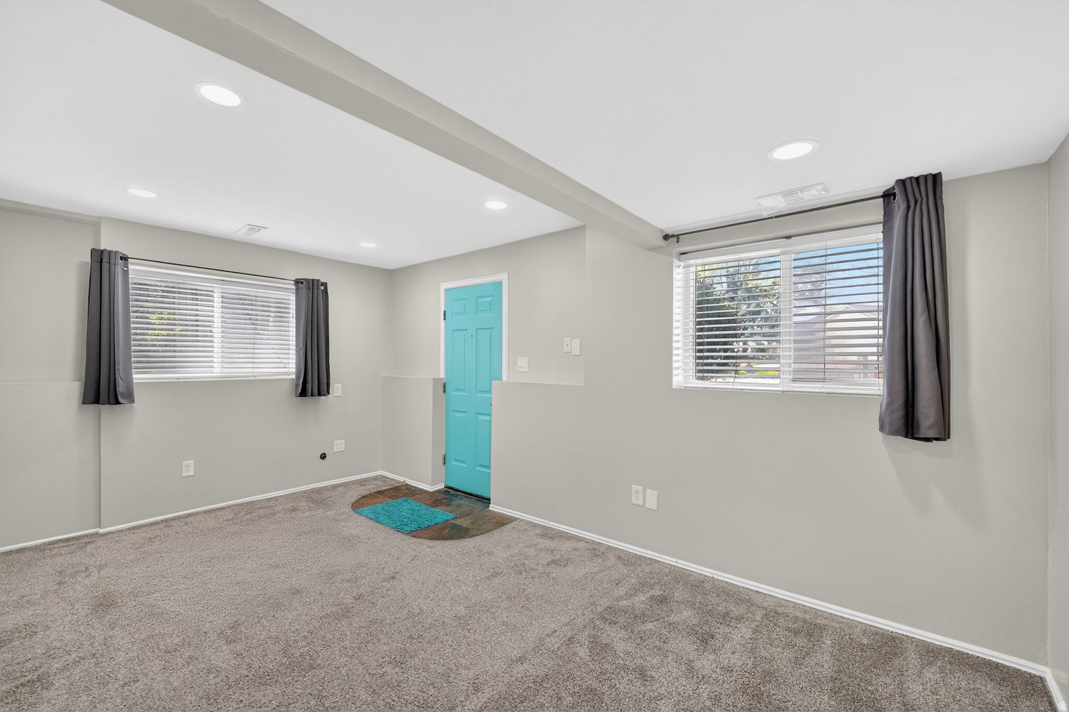 8127 S CREEKWOOD DR, West  Jordan, UT, 84088