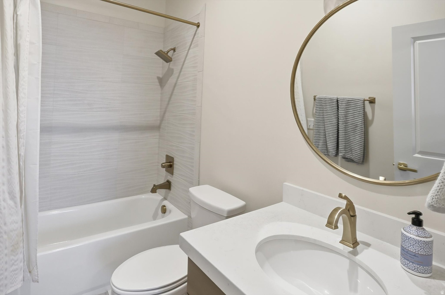 534 E FISH HATCHERY RD, Mantua, UT, 84324