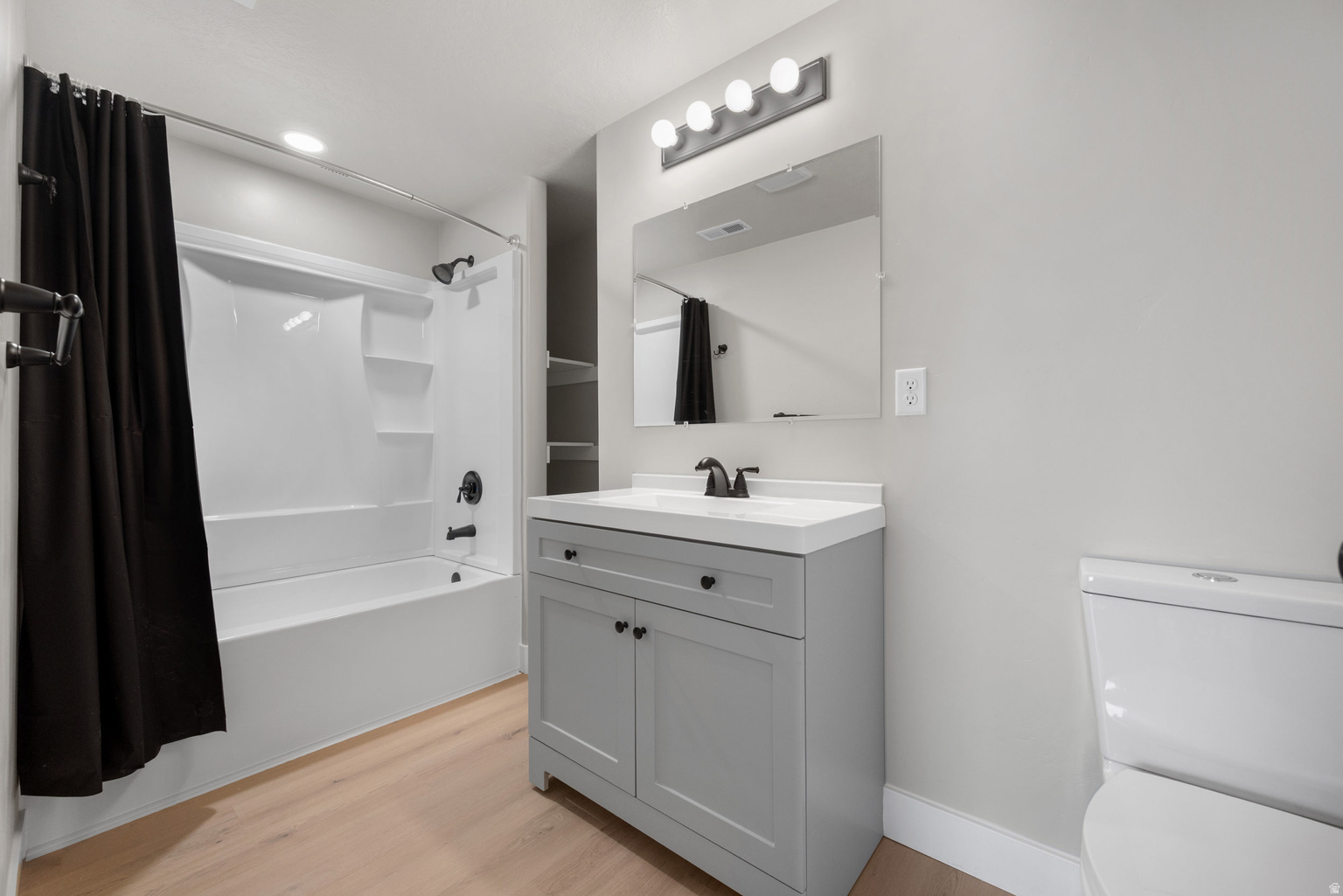 7066 W REFLECTION BAY RD, West  Valley  City, UT, 84081