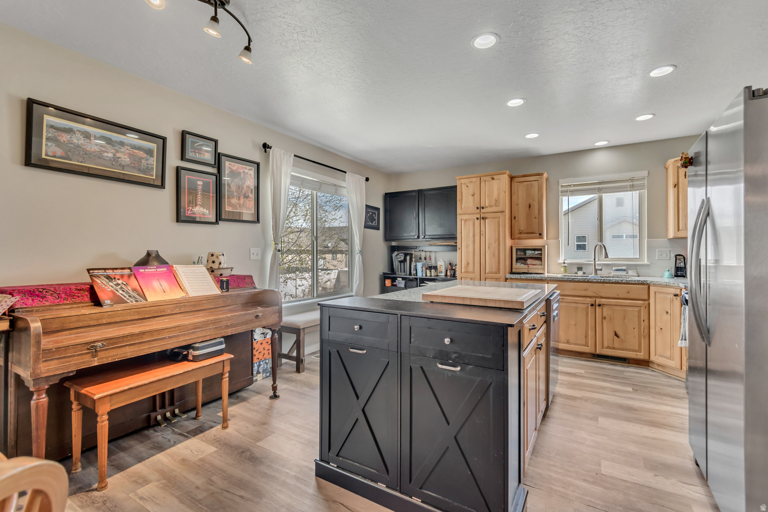 4928 W EAGLES LANDING ST ST, West  Point, UT, 84015