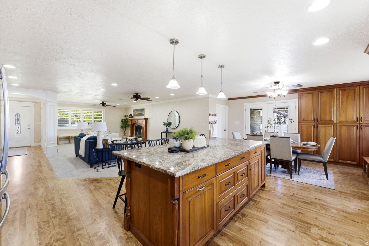 11404 S HIGH MESA DR, Sandy, UT, 84092