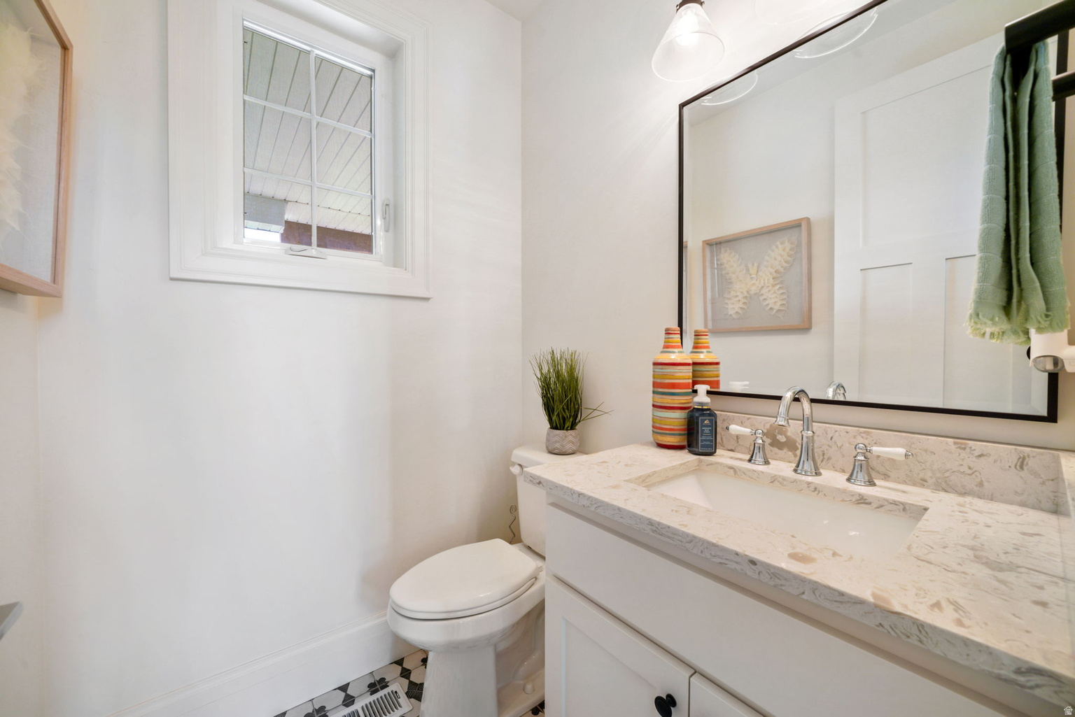 953 E 1000 N, American  Fork, UT, 84003