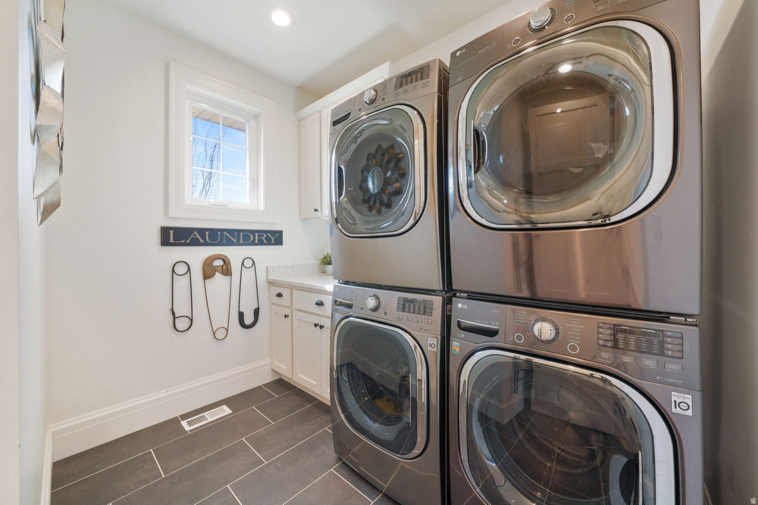 953 E 1000 N, American  Fork, UT, 84003