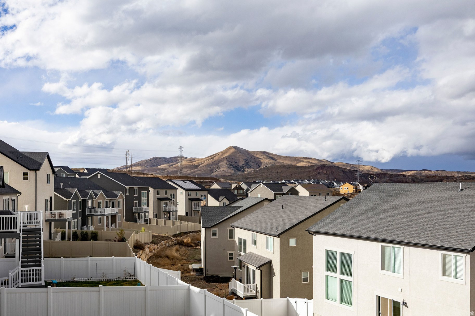 654 N BOSEMAN WAY, Saratoga  Springs, UT, 84045