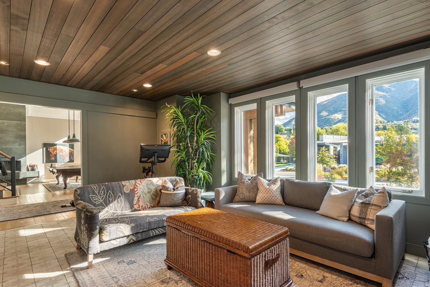 8364 S ETIENNE WAY, Sandy, UT, 84093