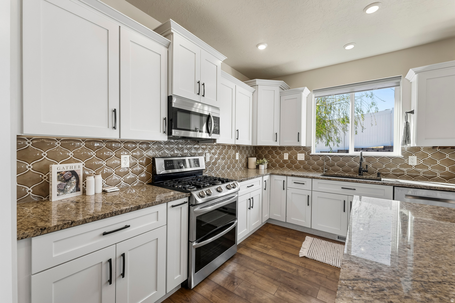 244 W COLUMBINE CIR S, Saratoga  Springs, UT, 84045