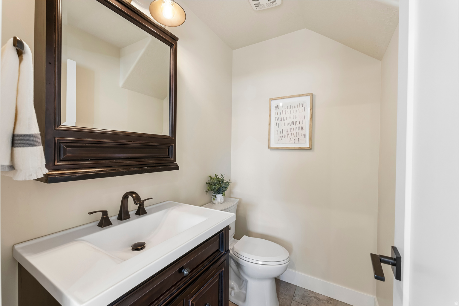 244 W COLUMBINE CIR S, Saratoga  Springs, UT, 84045