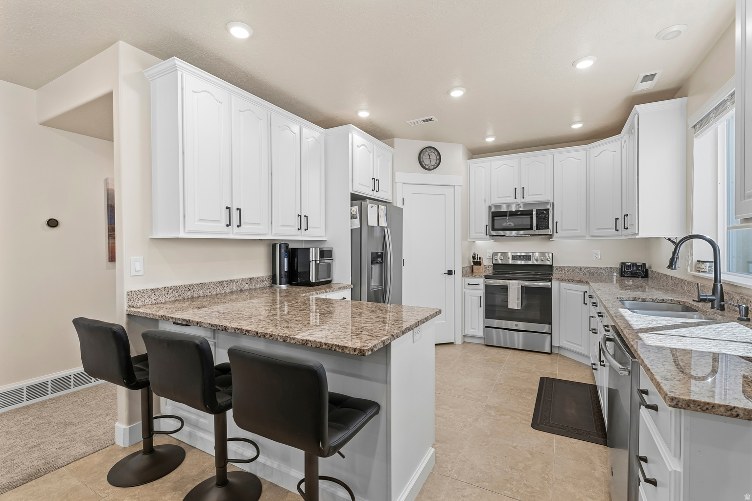 244 W COLUMBINE CIR S, Saratoga  Springs, UT, 84045