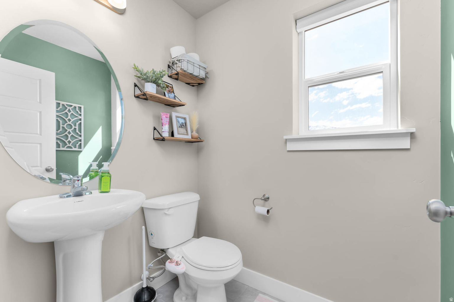 215 N 250 E, Salem, UT, 84653