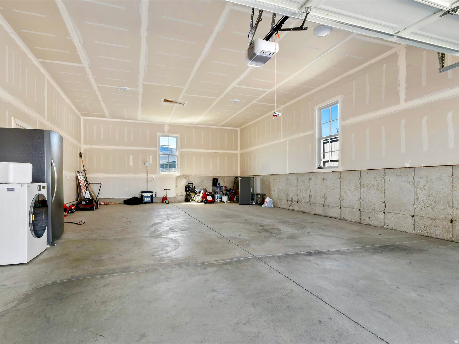 563 W FOUNDERS BLVD, Saratoga  Springs, UT, 84045