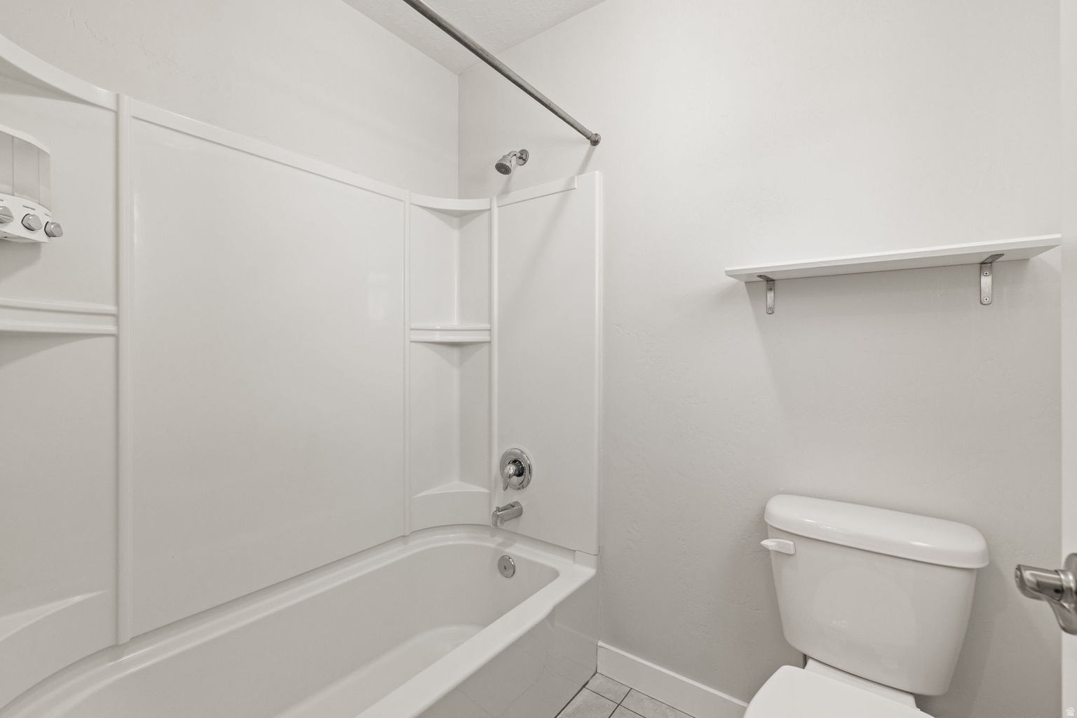 3504 S LAUREL LN, Syracuse, UT, 84075