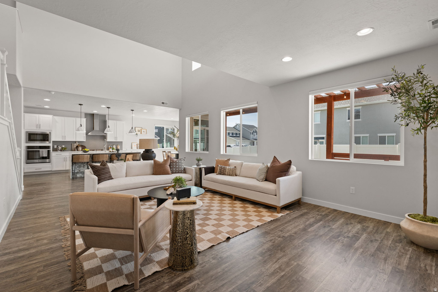 3504 S LAUREL LN, Syracuse, UT, 84075