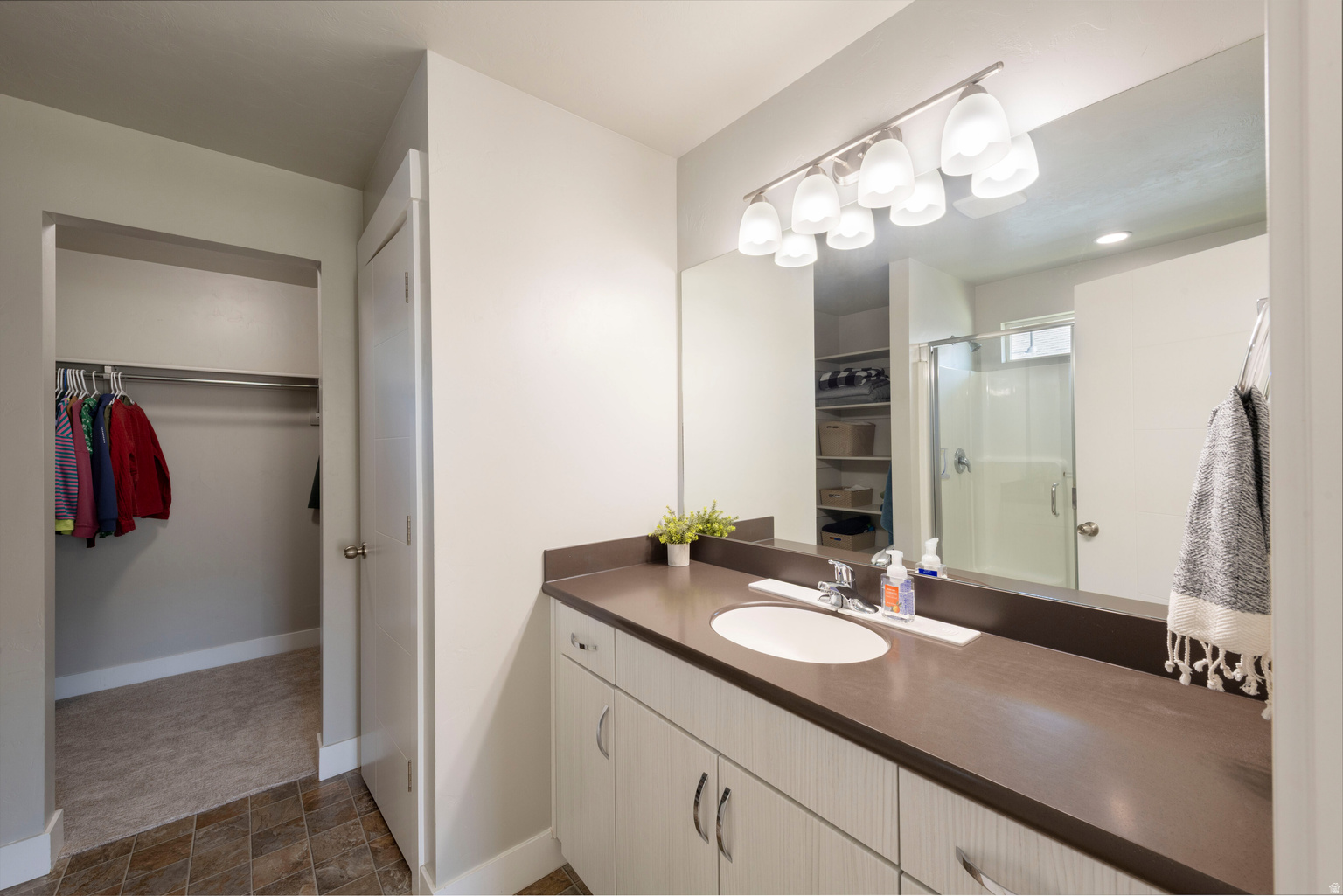 15120 S BATTLE DR W, Bluffdale, UT, 84065