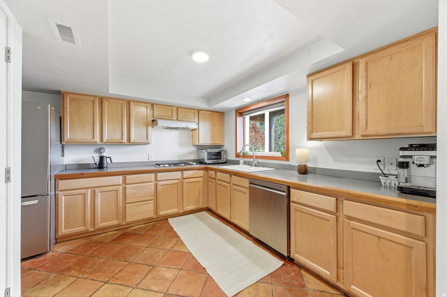 2092 E 11270 S, Sandy, UT, 84092