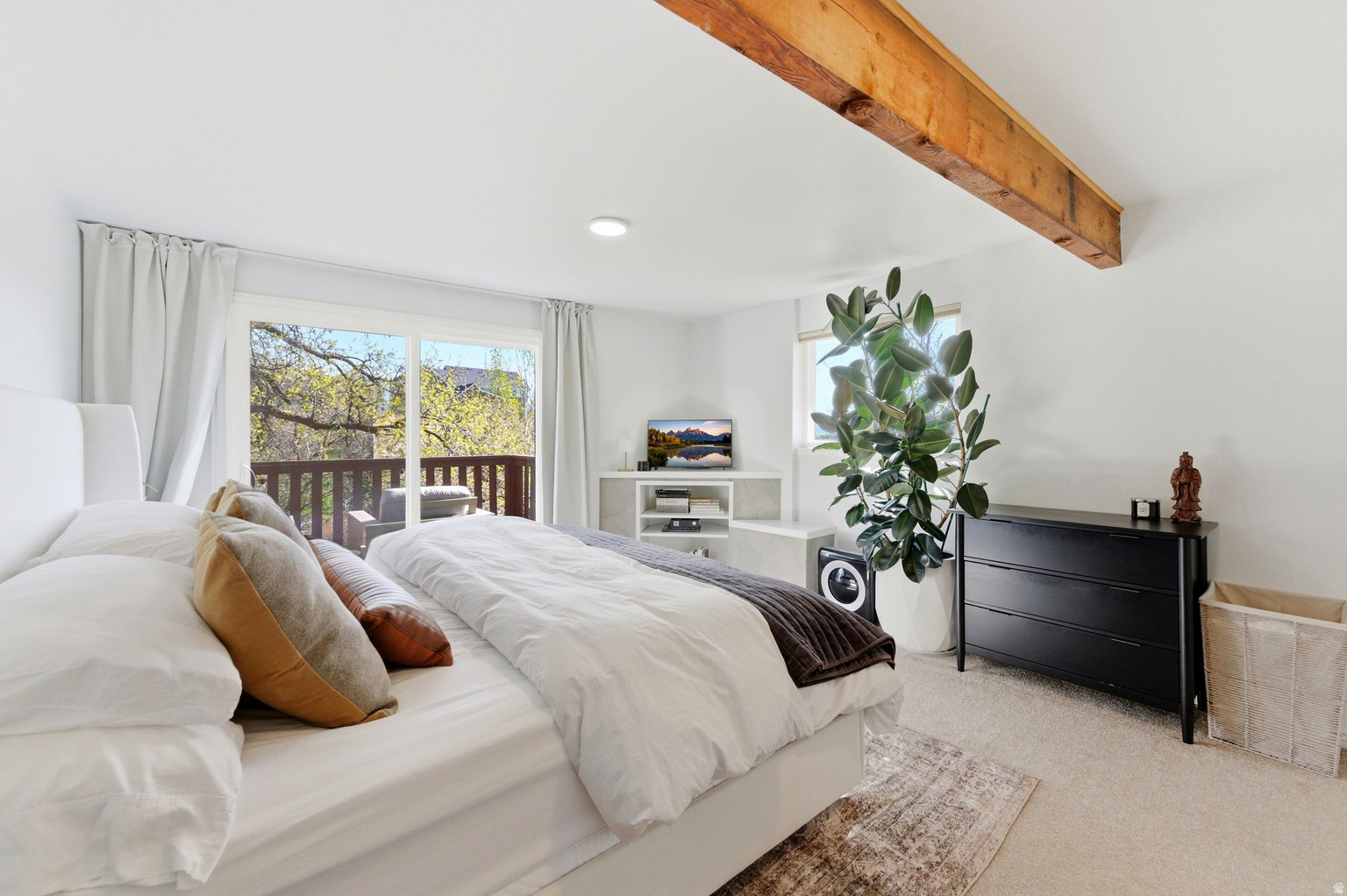 2092 E 11270 S, Sandy, UT, 84092