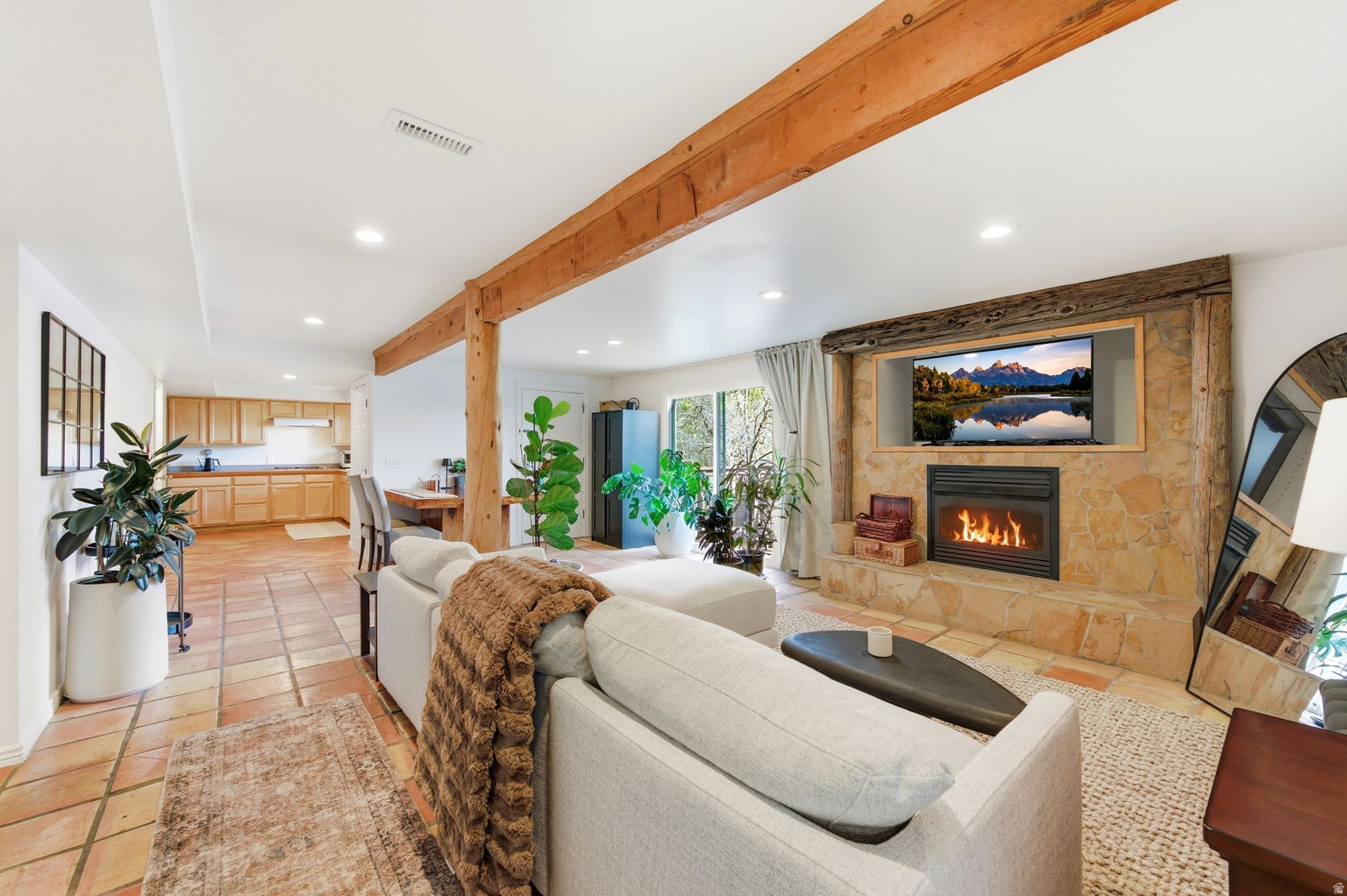 2092 E 11270 S, Sandy, UT, 84092