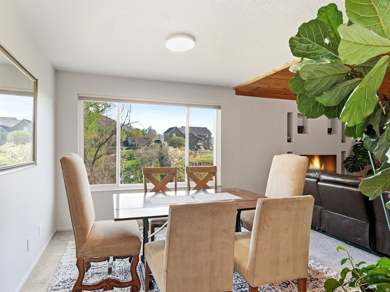 2092 E 11270 S, Sandy, UT, 84092