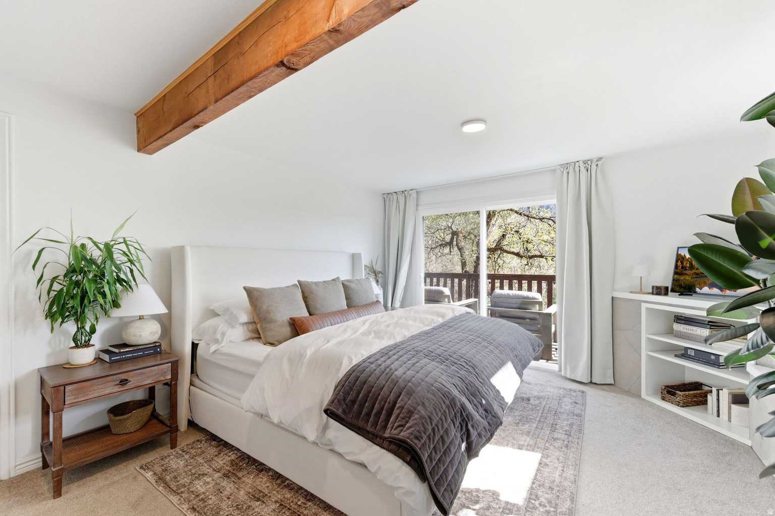 2092 E 11270 S, Sandy, UT, 84092