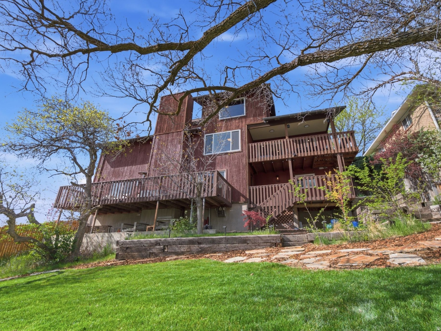 2092 E 11270 S, Sandy, UT, 84092