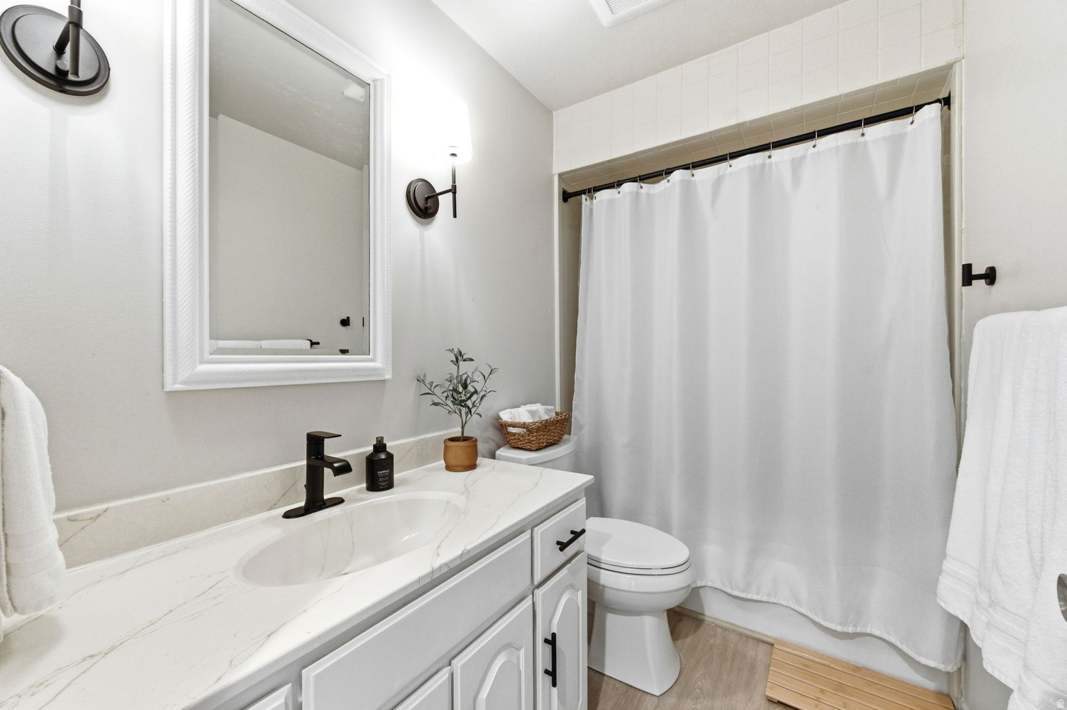 2092 E 11270 S, Sandy, UT, 84092