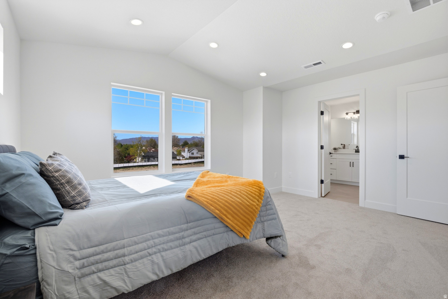 7645 S 300 E, Sandy, UT, 84047