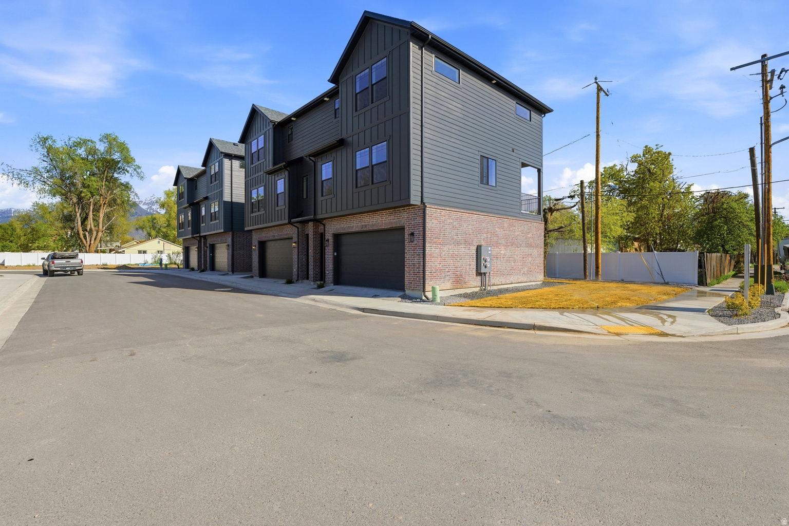 7645 S 300 E, Sandy, UT, 84047