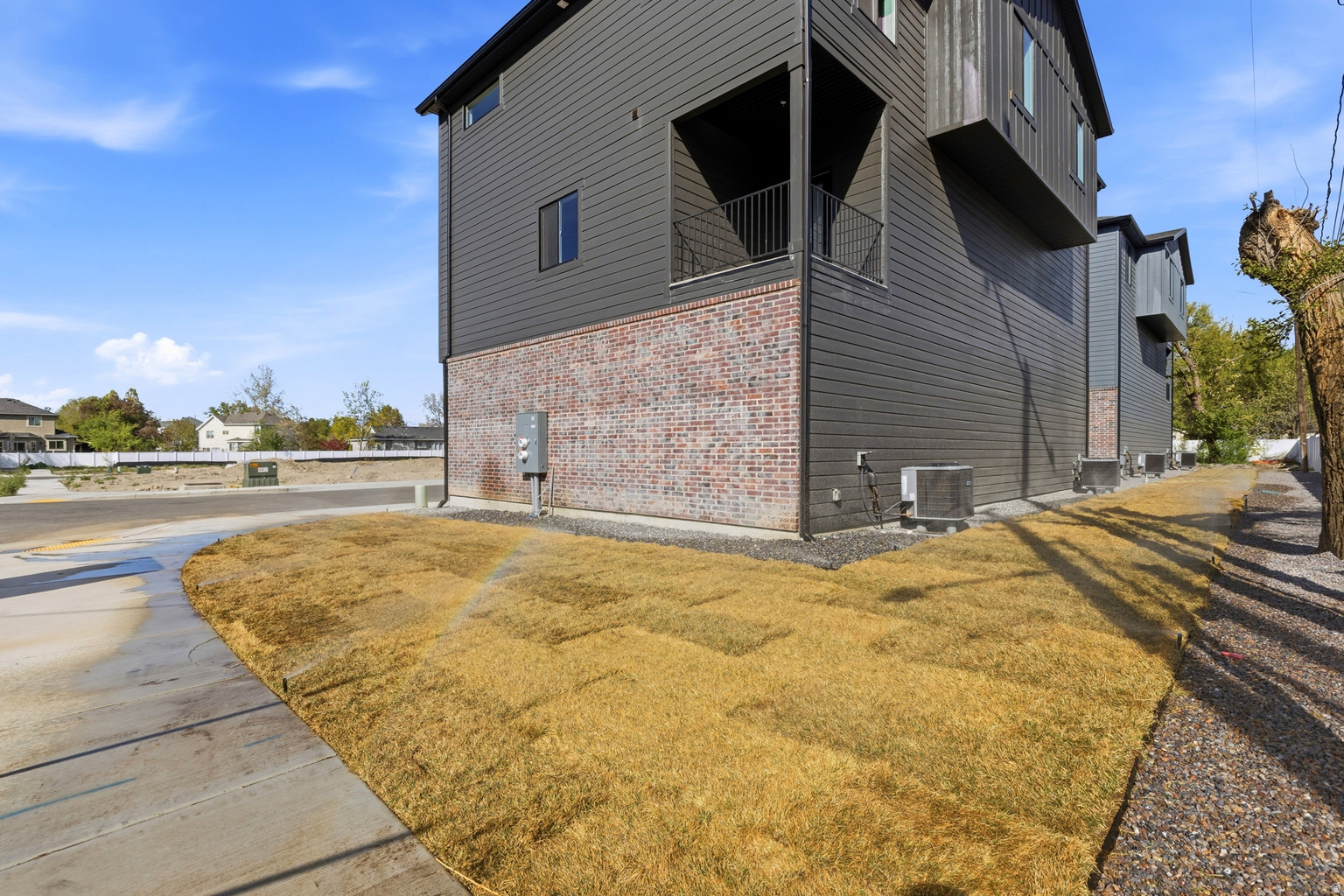 7645 S 300 E, Sandy, UT, 84047
